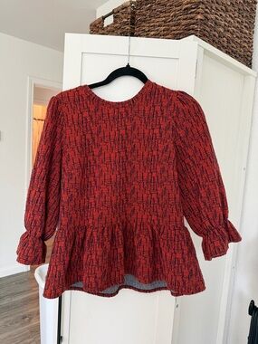 Textured Red Peplum Tunic Top with Ruffle Hem